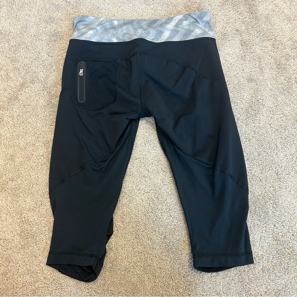 Lululemon black capris gray waistband size 6